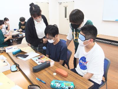 高校の授業での研修のひとこま